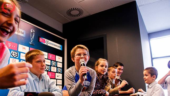 Mikołajki na stadionie Cracovii 06.12.2013