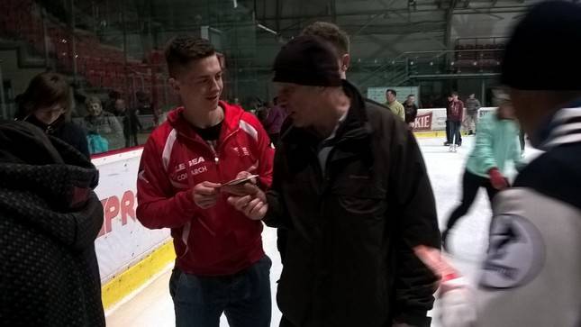 Przemek Pyrdek met up with the fans at the Cracovia ice rink