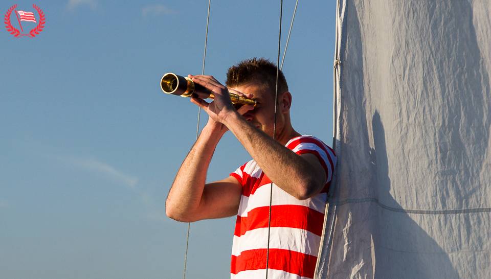 "Help us catch the wind" season ticket campai