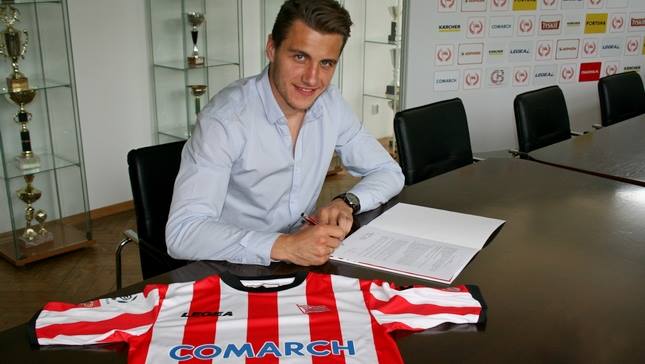 Mateusz Szczepaniak has joined Cracovia!