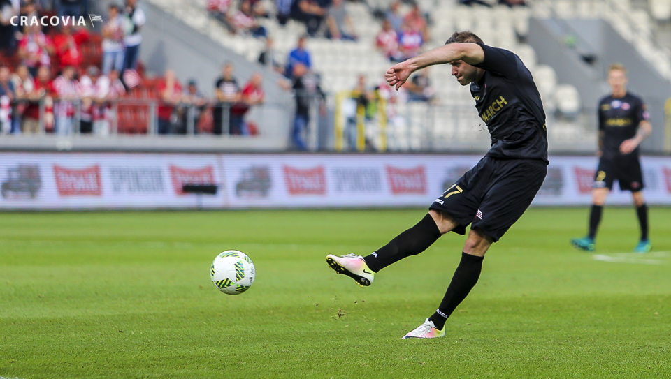 Pasy suffer defeat to Legia