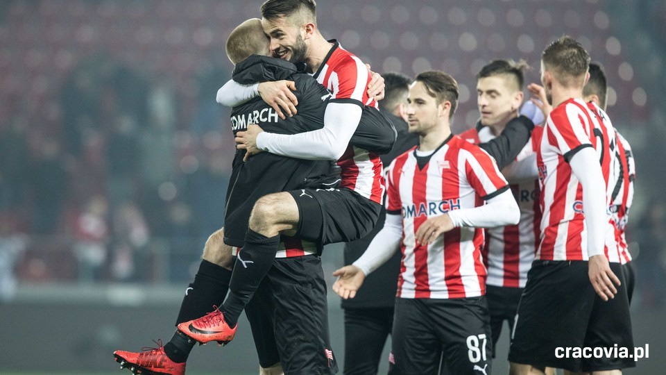 Pasy get all three points with a comeback win! [HIGHLIGHTS]