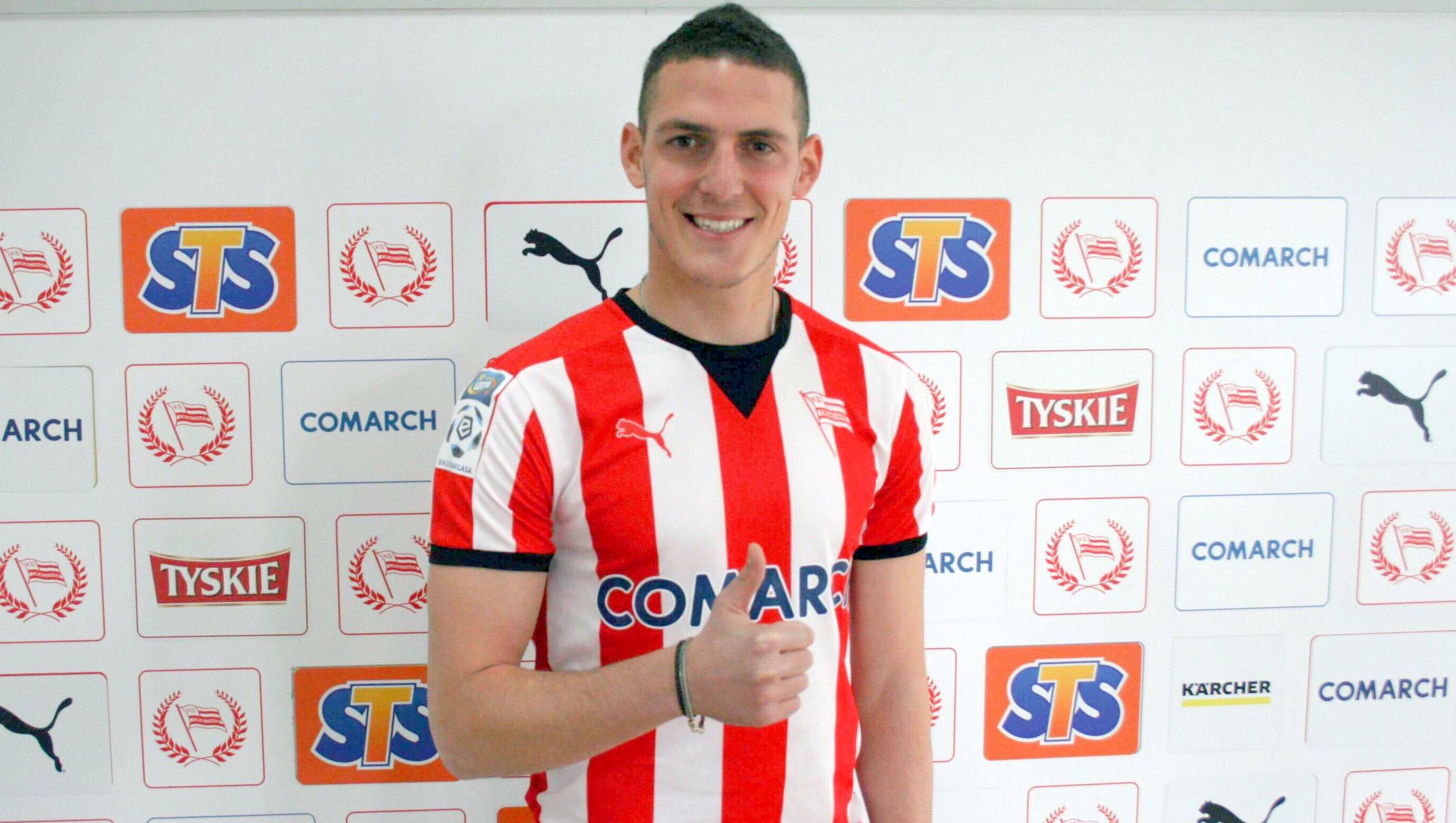 Niko Datković signs for Pasy!