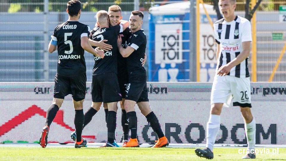 Pasy grab a win in their final away game of the season [HIGHLIGHTS]