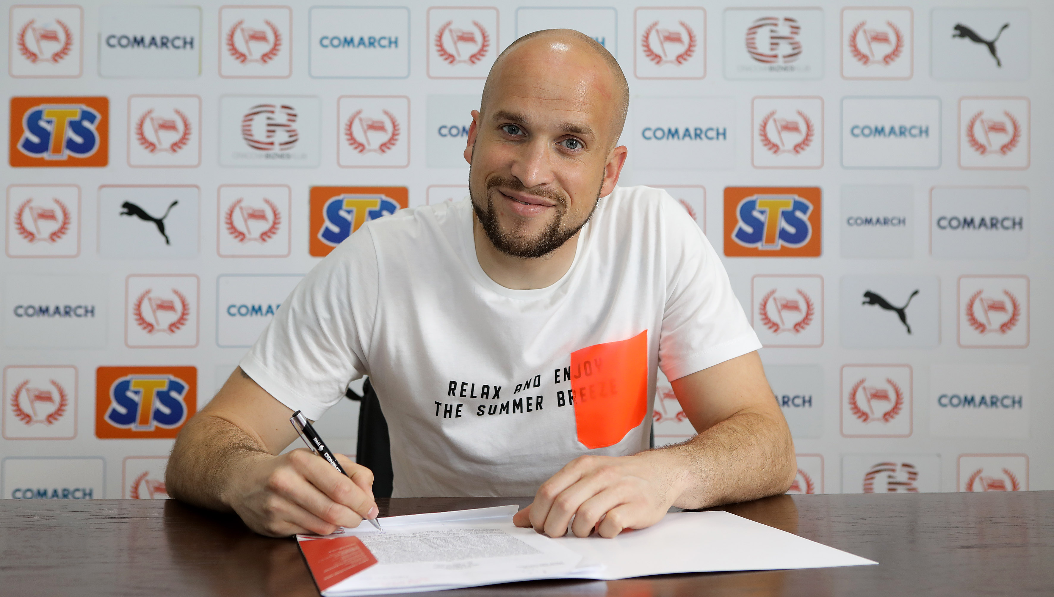 Luk&aacute;&scaron; Hro&scaron;&scaron;o becomes our first pre-season signing!